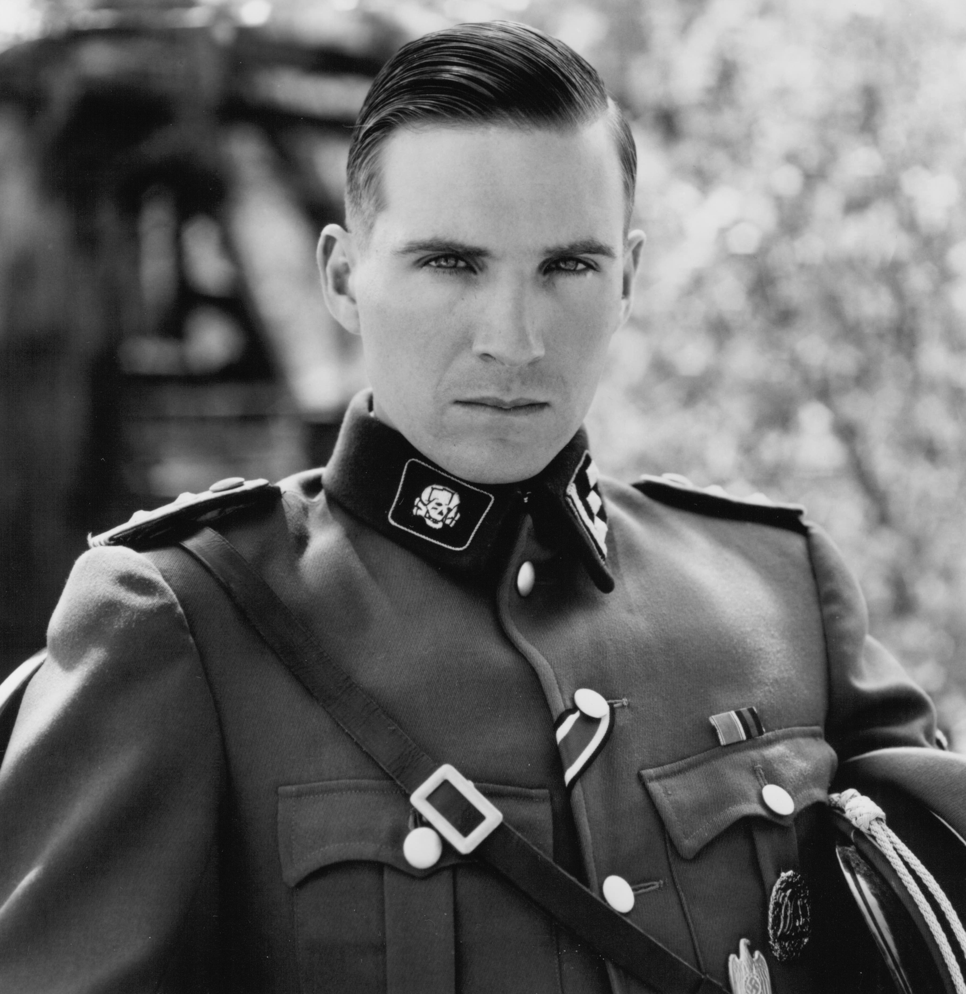 ralph fiennes schindlers list