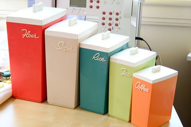 retro kitchen canisters