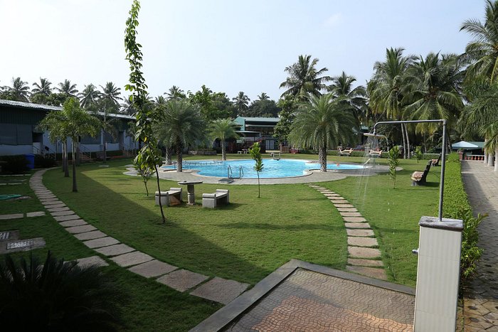 sakthi resort pollachi contact number