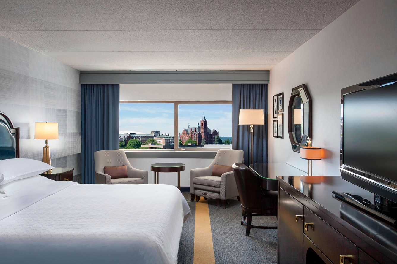 syracuse hotels near syracuse university