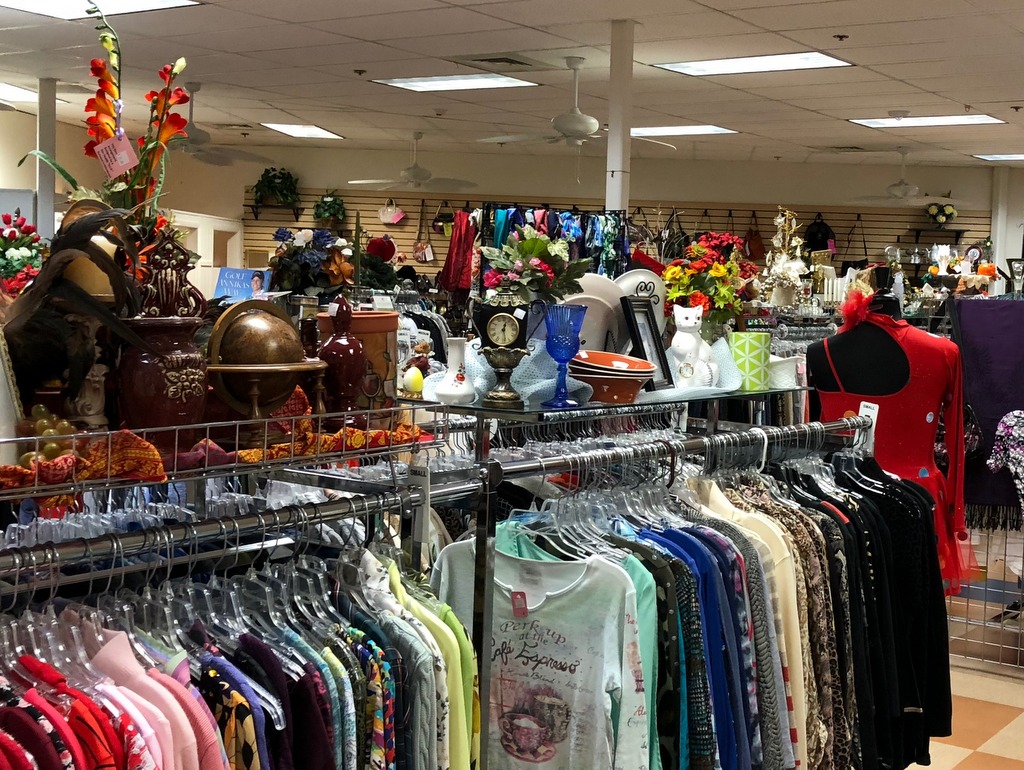 thrift stores sun city west az