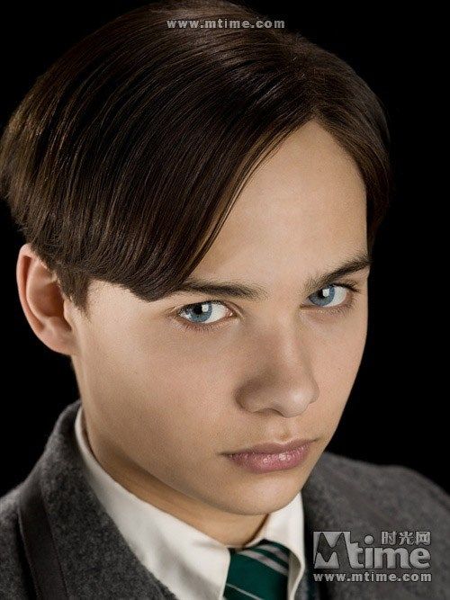 tom riddle frank dillane