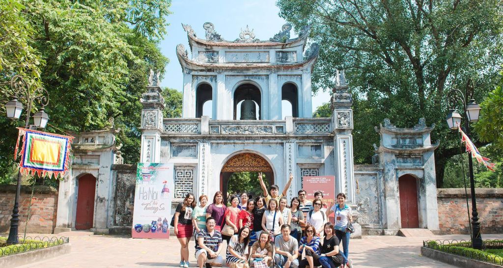 vietnam tours tourradar