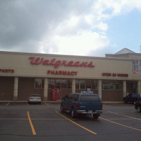 walgreens hours nashville tn