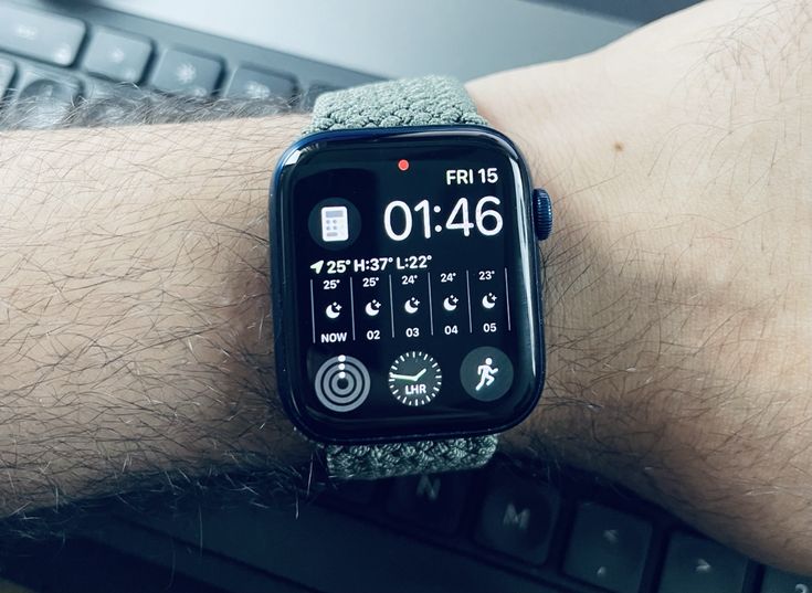 what does a red dot on apple watch mean