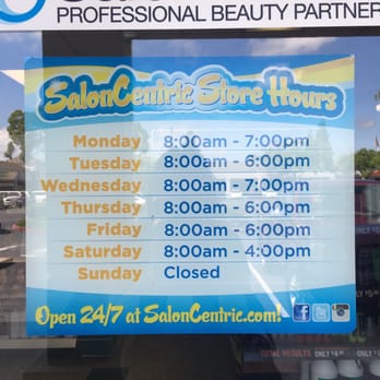 what time does saloncentric open