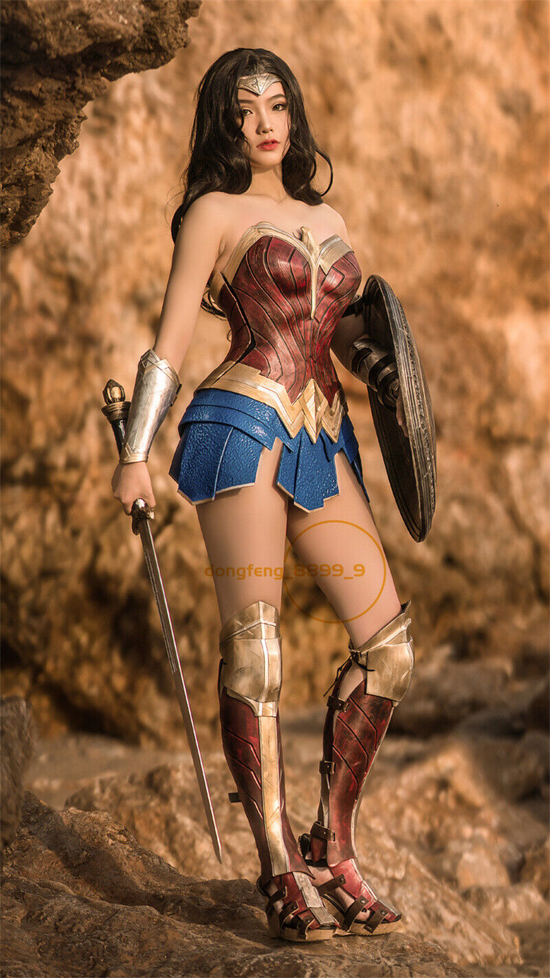 wonder woman cosplay